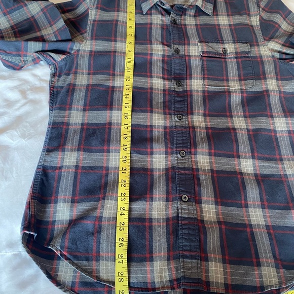 Banana Republic Men's Plaid Shirt - Navy and Red Luxe Flannel Slim Fir Size M - Picture 6 of 7